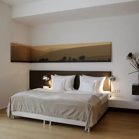 Weinhaus Henninger Hotel