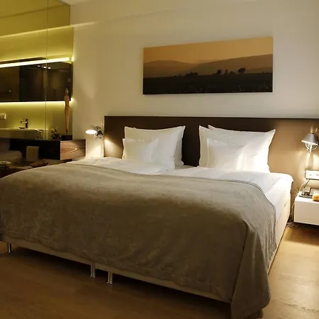 Hotel Weinhaus Henninger Kallstadt