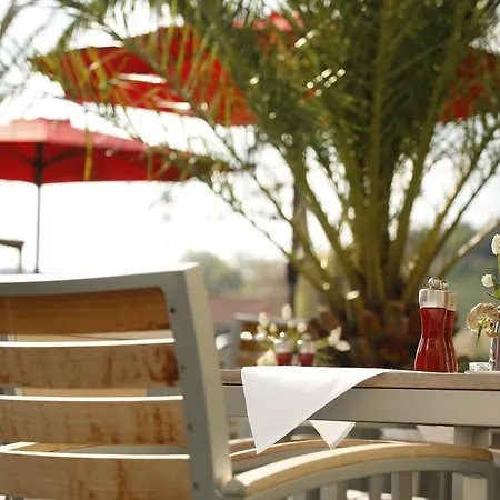 Weinhaus Henninger Hotel 4*