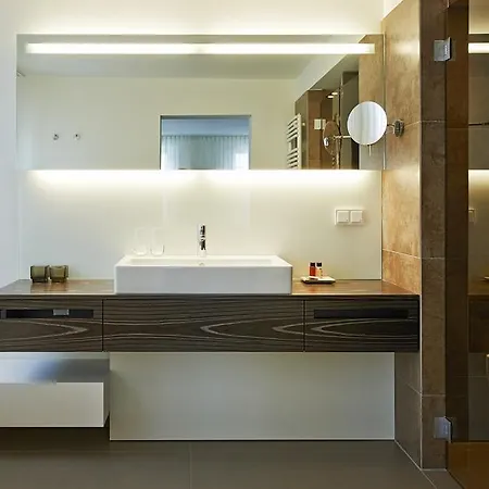 Hotel Weinhaus Henninger Kallstadt